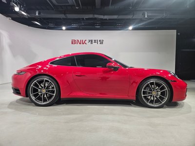 PORSCHE 911 - 8