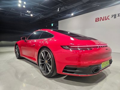 PORSCHE 911 - 6