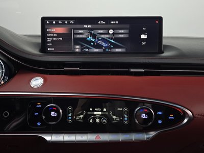 2021 Genesis GV70 — миниатюра 15