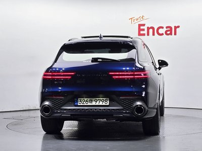 صورة 4 لـ 2021 Genesis GV70