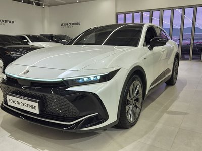 2025 Toyota CROWN CROSSOVER photo 1