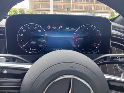 2025 Mercedes-BENZ E-CLASS 缩略图 5