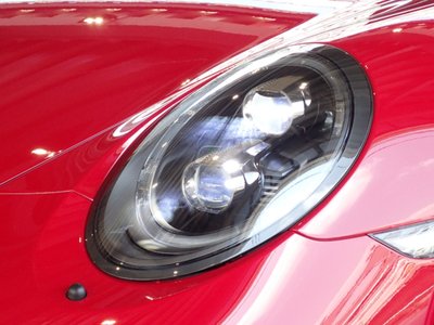 PORSCHE 911 CABRIOLET - 8