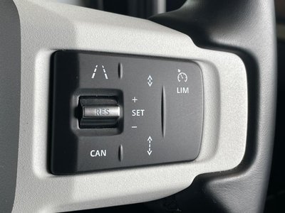 2025 LAND Rover DEFENDER 缩略图 22