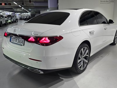 MERCEDES-BENZ E-CLASS - 3