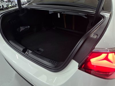 MERCEDES-BENZ E-CLASS - 10
