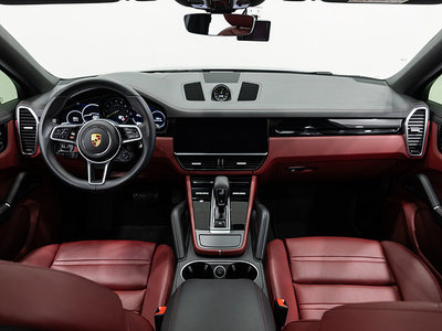 PORSCHE CAYENNE - 4