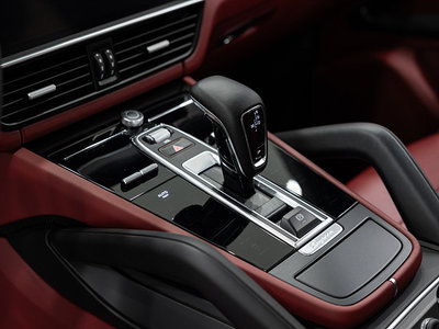 PORSCHE CAYENNE - 9