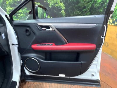 صورة مصغرة 32 لـ 2020 Lexus RX