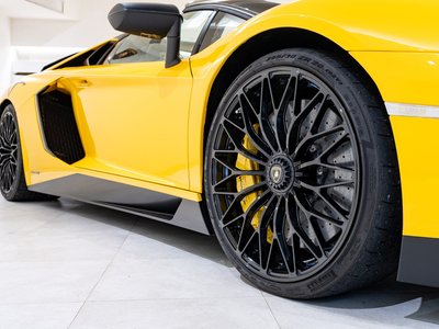 LAMBORGHINI AVENTADOR ROADSTER - 7