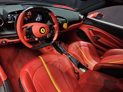 FERRARI F8 TRIBUTO - 5