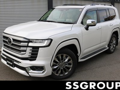 TOYOTA LAND CRUISER 300