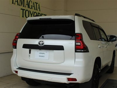 صورة 3 لـ 2023 Toyota LAND CRUISER PRADO