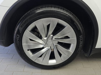 TESLA MODEL Y - 6