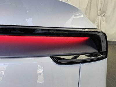 TESLA MODEL Y - 10
