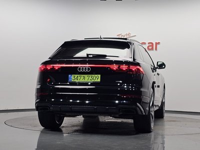 صورة 4 لـ 2025 AUDI Q8