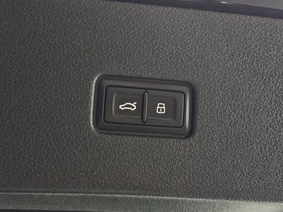 2025 AUDI Q8 缩略图 39