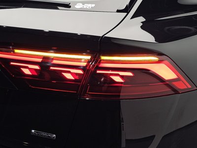 صورة 10 لـ 2025 AUDI Q8