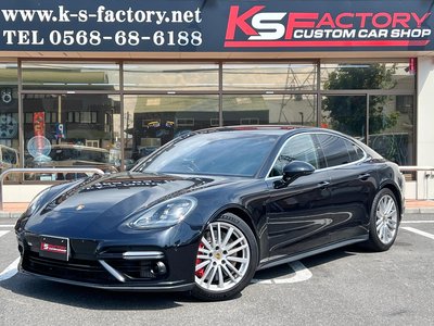 PORSCHE PANAMERA
