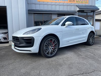PORSCHE MACAN - 2