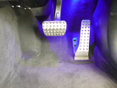 2024 Mercedes-BENZ GLC — миниатюра 13