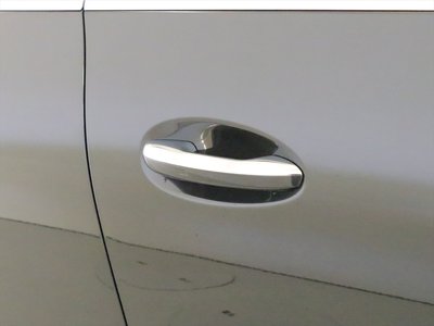 2024 Mercedes-BENZ GLC — миниатюра 12