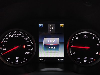 MERCEDES-BENZ GLC - 8