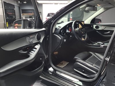 MERCEDES-BENZ GLC - 10