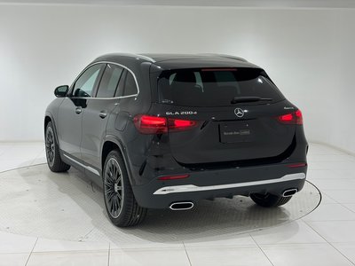 MERCEDES-BENZ GLA - 4