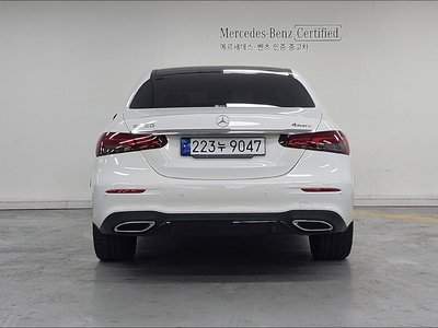 MERCEDES-BENZ E-CLASS - 3