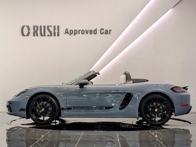 PORSCHE 718 BOXSTER - 8