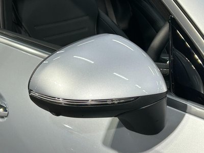 MERCEDES-BENZ GLC - 9