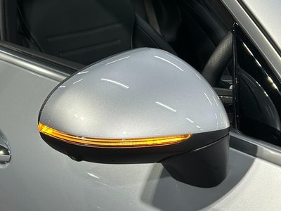 MERCEDES-BENZ GLC - 10