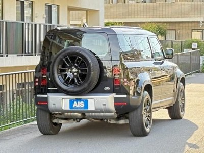 LAND ROVER DEFENDER - 2