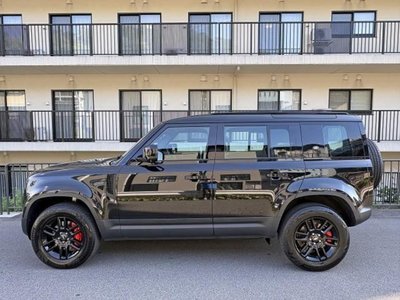 LAND ROVER DEFENDER - 5