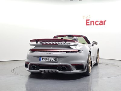 PORSCHE 911 - 4