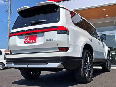 صورة 3 لـ 2025 Lexus GX