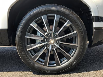 2025 Lexus GX thumbnail 15