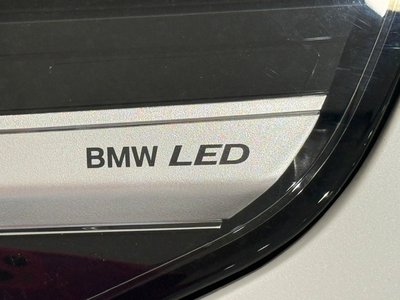 2025 BMW 5 SERIES — миниатюра 61