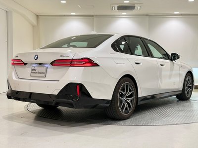 2025 BMW 5 SERIES — миниатюра 54