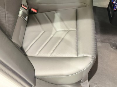2025 BMW 5 SERIES — миниатюра 15