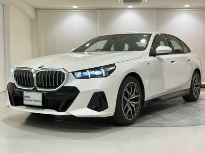 BMW 5 SERIES - 1