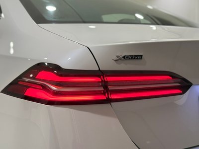 2025 BMW 5 SERIES — миниатюра 62