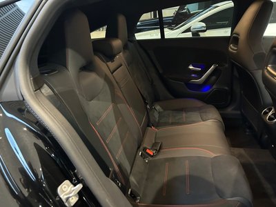 MERCEDES-BENZ CLA - 9