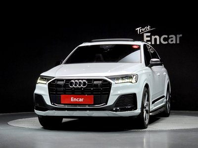 2023 AUDI Q7 photo 2
