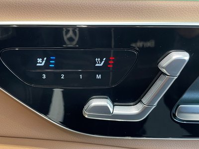 MERCEDES-BENZ E-CLASS - 8
