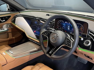 MERCEDES-BENZ E-CLASS - 6