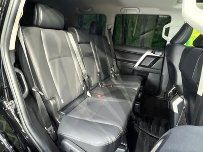 TOYOTA LAND CRUISER PRADO - 10