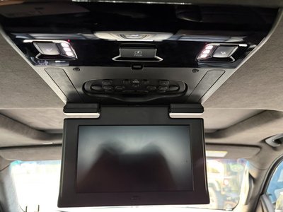 2017 Cadillac ESCALADE photo 47