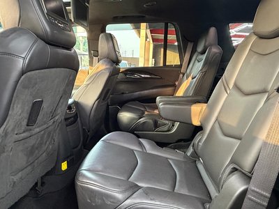 2017 Cadillac ESCALADE photo 26